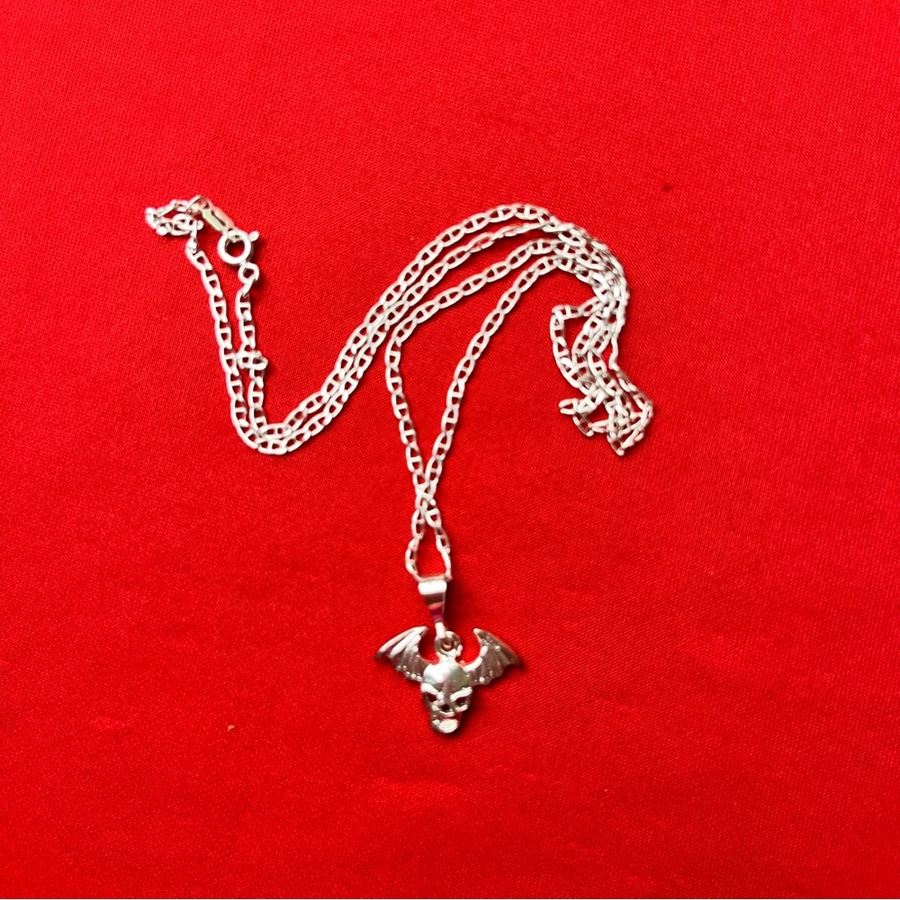 Silver Winged Skull Pendant and‎ chain Necklace - Picture 9 of 10